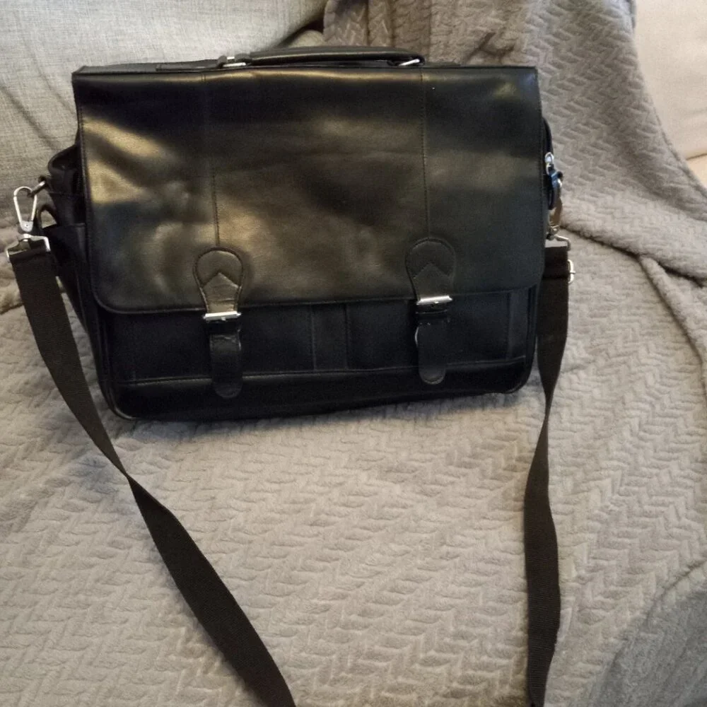 Wilson's Leather Black Leather shoulder strap Briefcase